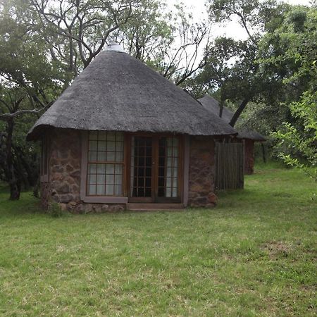 Villa Griffons Bush Camp à Thabazimbi Extérieur photo